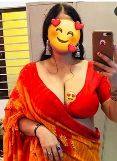 Cam Wali Bhabhi/real Meet - puta in New Delhi Photo 2 of 8