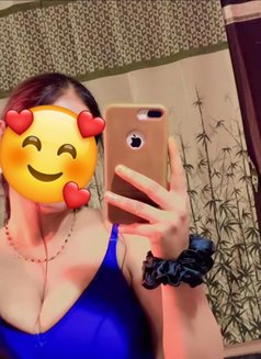 Cam Wali Bhabhi/real Meet - puta in New Delhi Photo 6 of 8