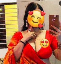 Cam Wali Bhabhi/real Meet - escort in New Delhi Photo 8 of 8