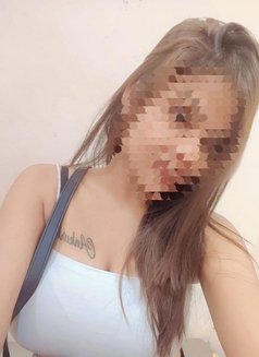 Live cam session🥂🍾 & Real meet - escort in Bangalore Photo 2 of 3