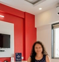 ꧁☆♧🦋NISHU SHARMA Reel Meet☆♧ - escort in Hyderabad