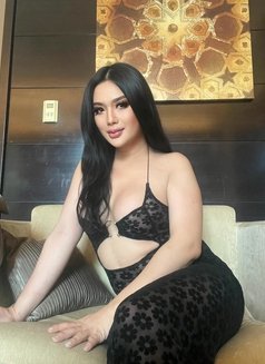 CAMELIA Hot 69 - Transsexual escort in Bangkok Photo 4 of 18