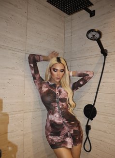 Camellia Harrington - Transsexual escort in Jeddah Photo 11 of 11