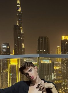 Cameron - Acompañantes masculino in Dubai Photo 5 of 14