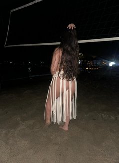 Camila - escort in Abu Dhabi Photo 15 of 15