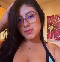 Camila - escort in Malta