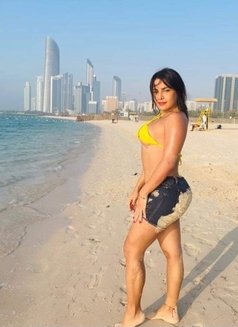 Camila Colombiana ts - Transsexual escort in Abu Dhabi Photo 4 of 7