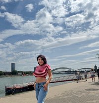 Camila - puta in London