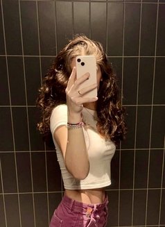 Camila - escort in Bangkok Photo 3 of 5