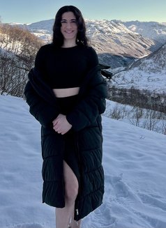 Camilla C - Transsexual escort in Funchal, Madeira Photo 3 of 6