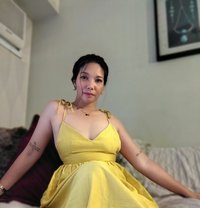 Camilla - escort in Makati City