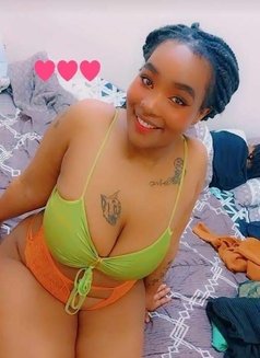 Camilla Just Landed in Amman Jordan city - puta in Amman Photo 1 of 4