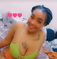 Camilla Just Landed in Amman Jordan city - puta in Amman Photo 1 of 4