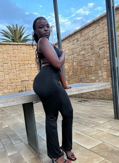Camilla Kileleshwa - escort in Nairobi Photo 3 of 3
