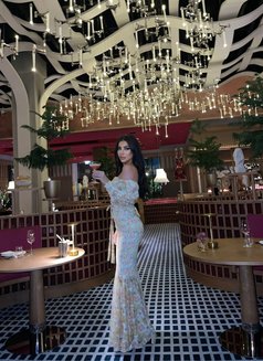 Camilla - puta in Dubai Photo 2 of 5