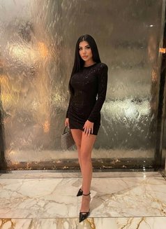 Camilla - puta in Dubai Photo 4 of 5