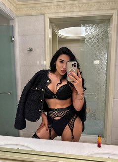 Temptation Camilla Big Surprise - Acompañantes transexual in Dubai Photo 1 of 19