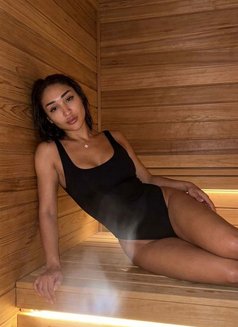 Camilla - escort in Bangkok Photo 6 of 12