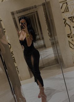 Camilla Video Call vericifation - Transsexual escort in Dubai Photo 21 of 24