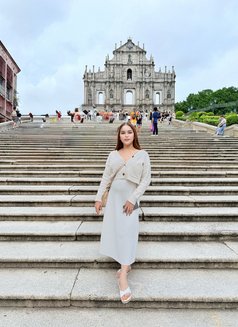 Camille - puta in Taipei Photo 6 of 7