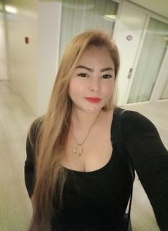 Camille - escort in Boracay Photo 4 of 6