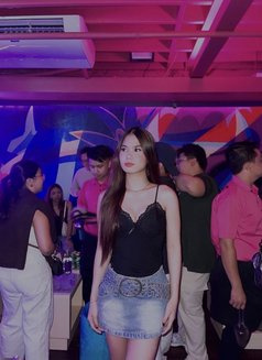 Camille From Manila - Acompañantes transexual in Manila Photo 3 of 8