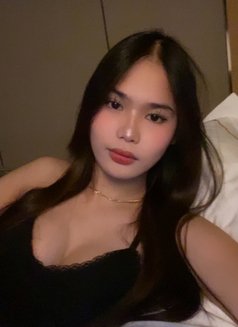Camille From Manila - Acompañantes transexual in Manila Photo 8 of 8