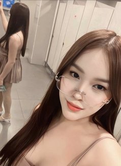 Camille Kim Grey - puta in Hong Kong Photo 1 of 4