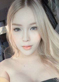 Camille Kim Grey - puta in Hong Kong Photo 2 of 4