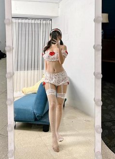 Cherish - escort in Osaka Photo 2 of 8