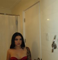 Christine full service - escort in Manila