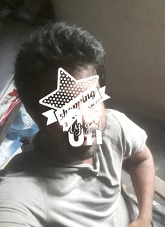 University smart Boy - Male escort in Colombo Photo 3 of 5