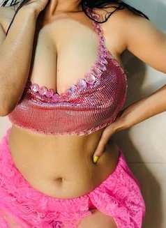 Cam and real sex - escort in Bangalore Photo 5 of 6