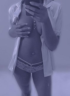 Camshow in Juhu Mumbai Skyler - escort in Mumbai Photo 2 of 4