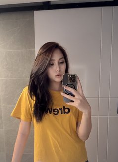 CAMSHOW/MEET - escort in Manila Photo 12 of 18