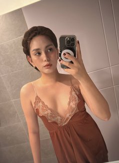 CAMSHOW/MEET - escort in Manila Photo 14 of 18