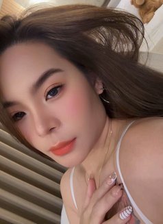 Camshow/meet - escort in Manila Photo 6 of 11