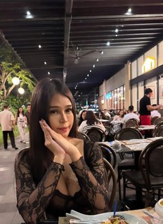 Camshow / Meet / Kim - puta in Manila Photo 10 of 15