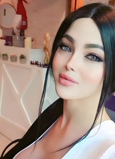هيفاء Camshow & My Sex Videos - Transsexual escort in Kuwait Photo 9 of 26