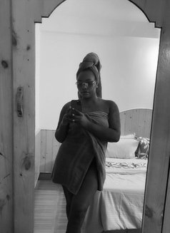 AM ONLINE(WEBCAM) - escort in Noida Photo 9 of 12