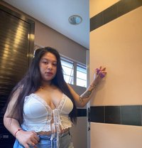 camshow service - escort in Dubai