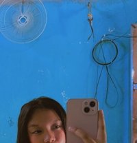 Camshow Squirter Boobsi Lactating - adult performer in Manila