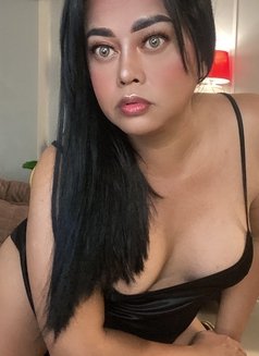 Camshoweatcum Anne - Intérprete transexual de adultos in Hong Kong Photo 10 of 11