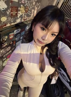 Can anal (sukhumwit) - masseuse in Bangkok Photo 8 of 8