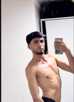 Can - Male escort in İstanbul Photo 3 of 3