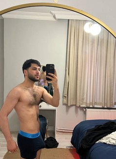 Can Top - Male escort in İstanbul Photo 1 of 4