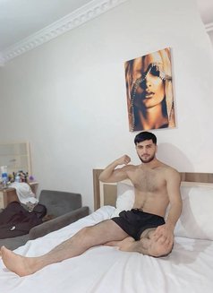 Can Xxl - Male escort in İstanbul Photo 8 of 8