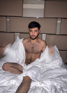 Can XXL Top🇹🇷🇹🇷 - Male escort in İstanbul Photo 2 of 9