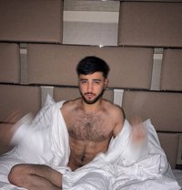 Can XXL Top🇹🇷🇹🇷 - Male escort in İstanbul Photo 1 of 8