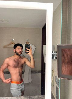Can XXL Top🇹🇷🇹🇷 - Male escort in İstanbul Photo 1 of 13